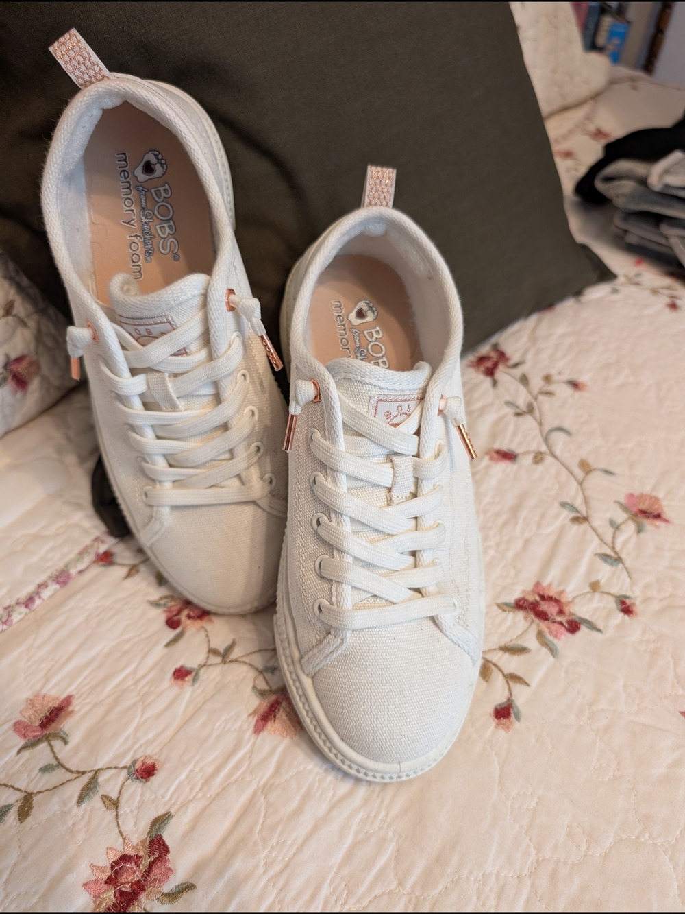 Women's Bob's Skechers Sneakers - Sz 6.5